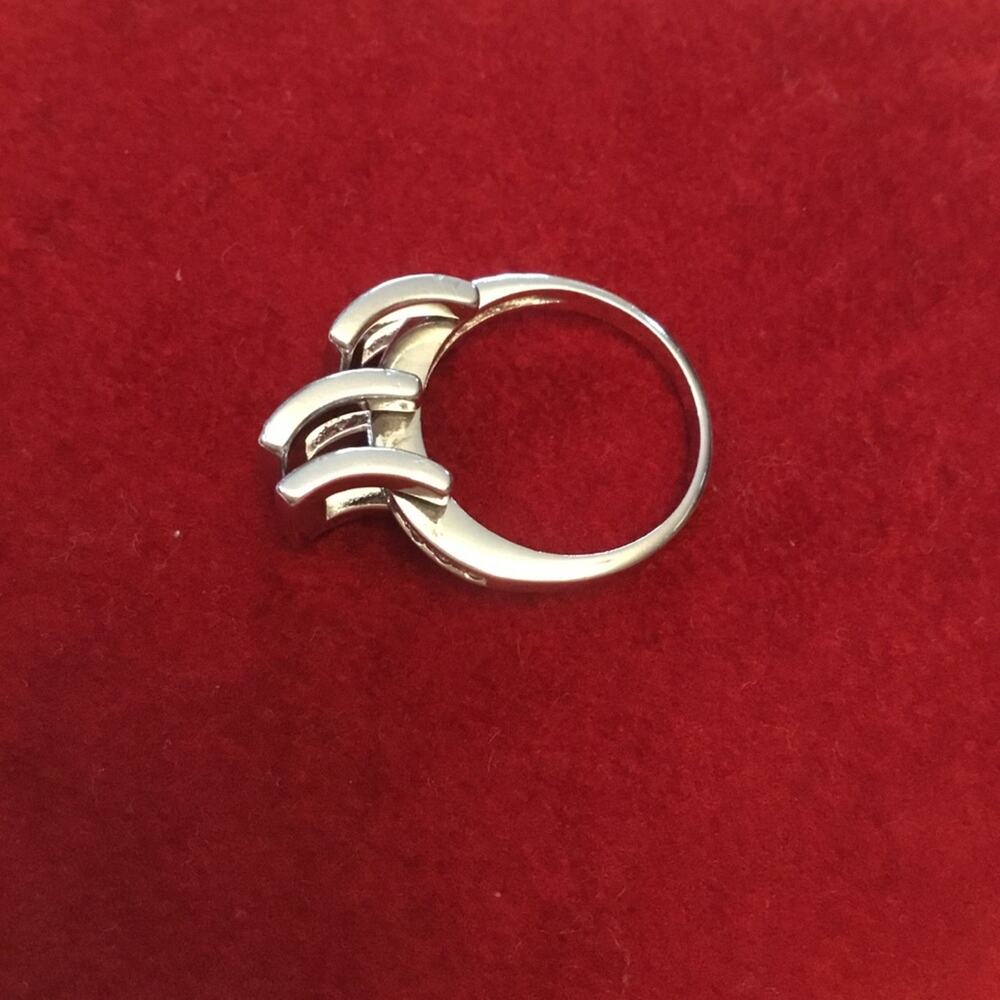 Silver Trio-Crystal Rows Ring - Picture 4 of 8